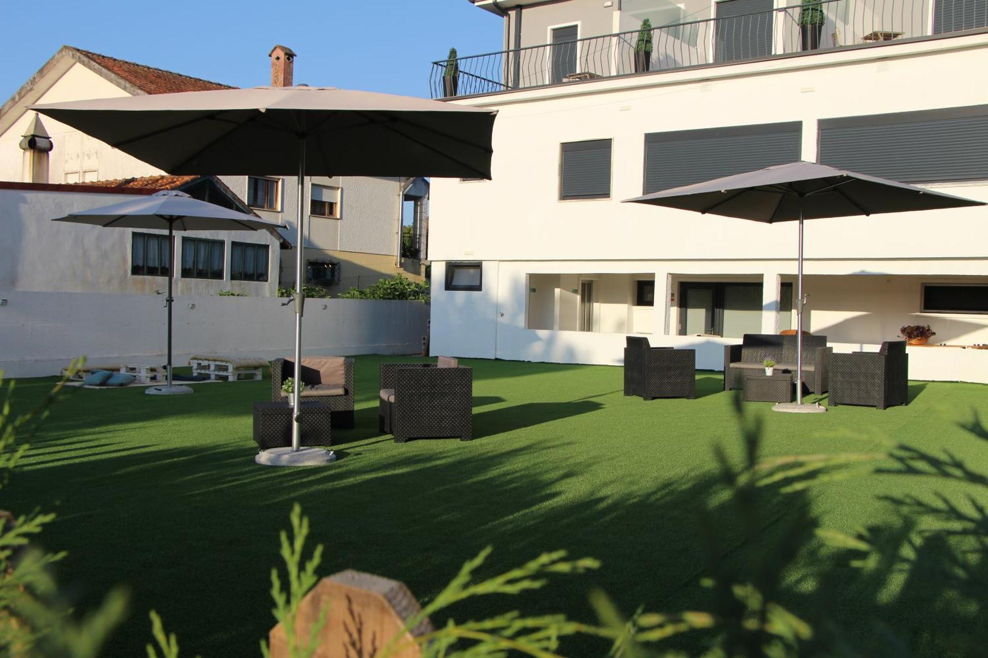 Aroucehostel Lousa  Exterior photo